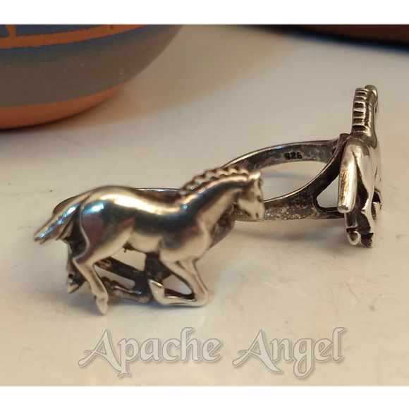 Equestrian Horse Sterling Silver Ring Sz 6 Sz 8 - Picture 2 of 3
